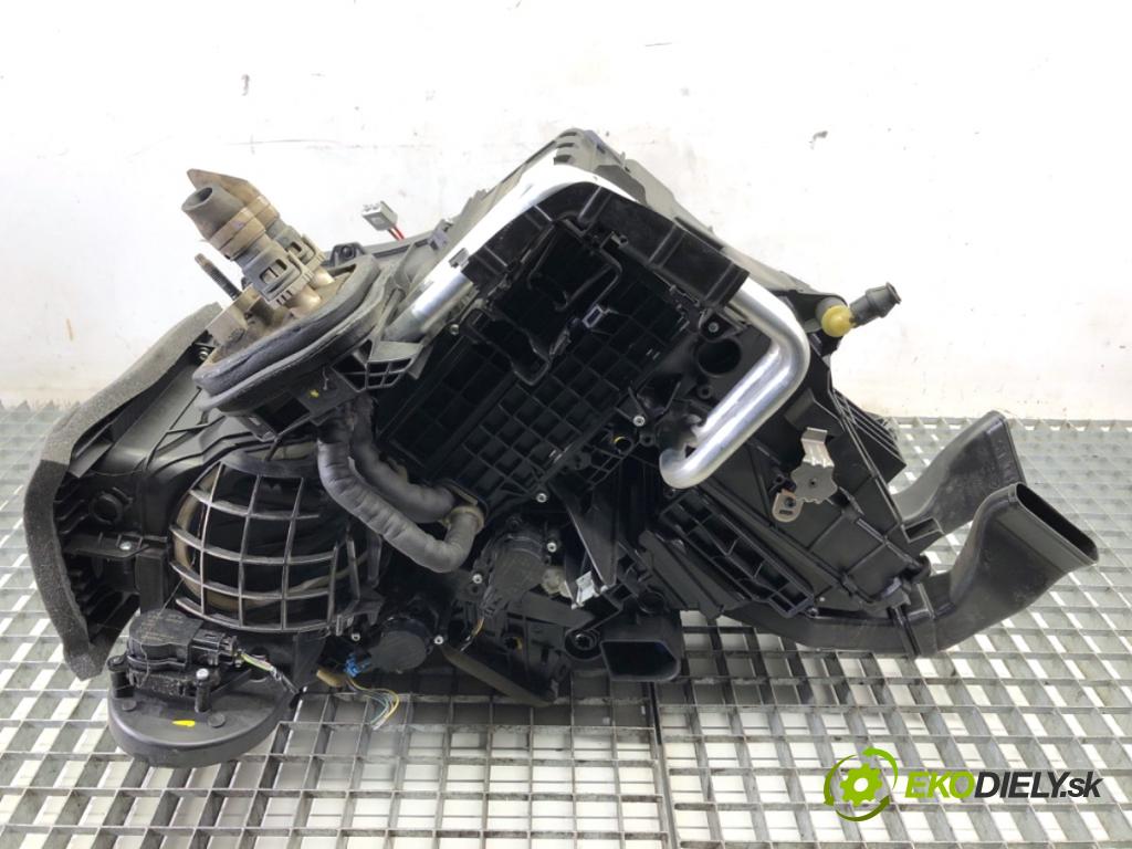 FORD TOURNEO nadwozie wielkoprzestrzenne (MPV) 2017 88 kW 1.5 TDCi 1499 topné těleso radiátor topení komplet KOMBAJN DV61-19B555-NK (Radiátor topení)