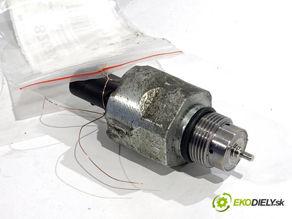 VW GOLF VI Kombi 2012 77 kW 1.6 TDI 1598 Regulátor tlaku paliva 48B13640A02 (Palivový systém ostatné)