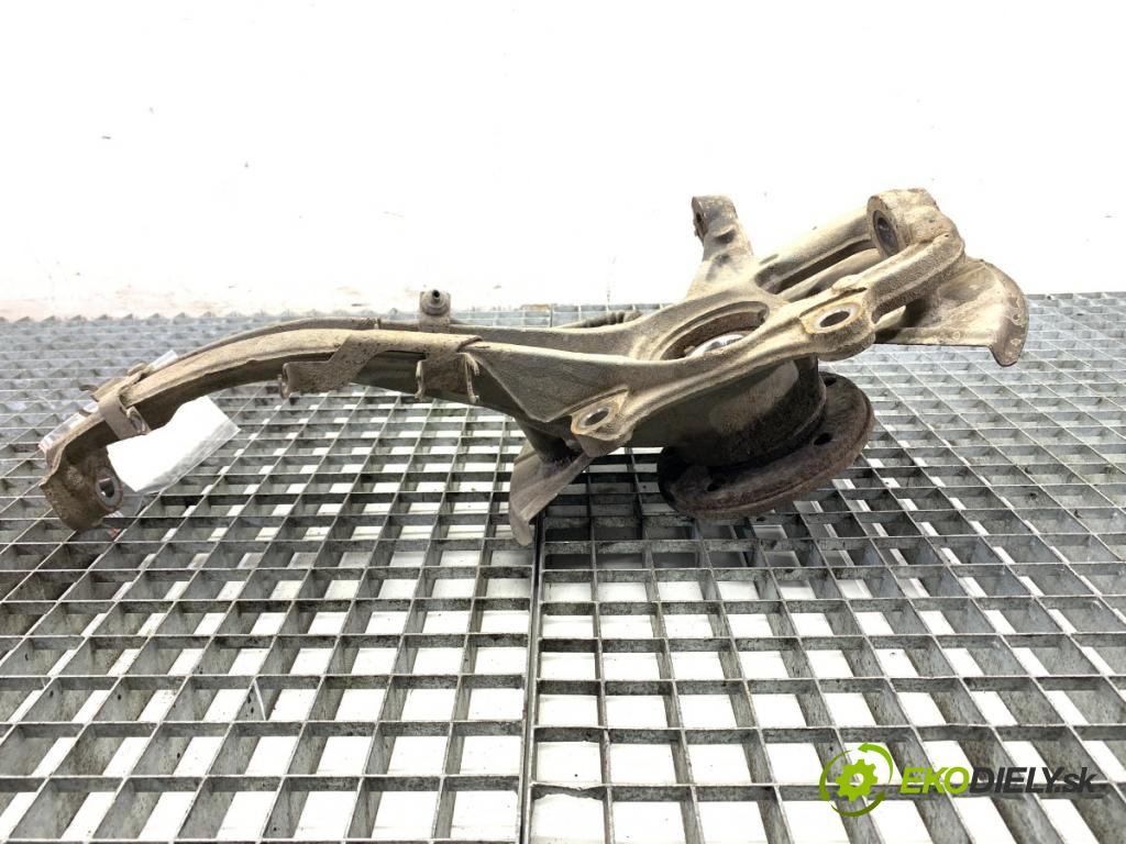 VW TOUAREG SUV 2004 128 kW 2.5 R5 TDI 2461 náboj pravý přední část