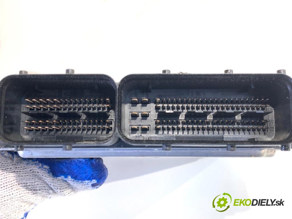 VW TOUAREG SUV 2004 128 kW 2.5 R5 TDI 2461 riadiaca jednotka Motor 070906016F (Riadiaca jednotka)