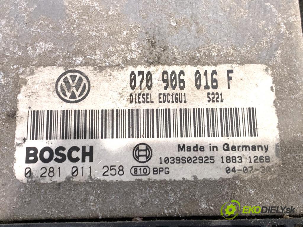 VW TOUAREG SUV 2004 128 kW 2.5 R5 TDI 2461 riadiaca jednotka Motor 070906016F (Riadiaca jednotka)