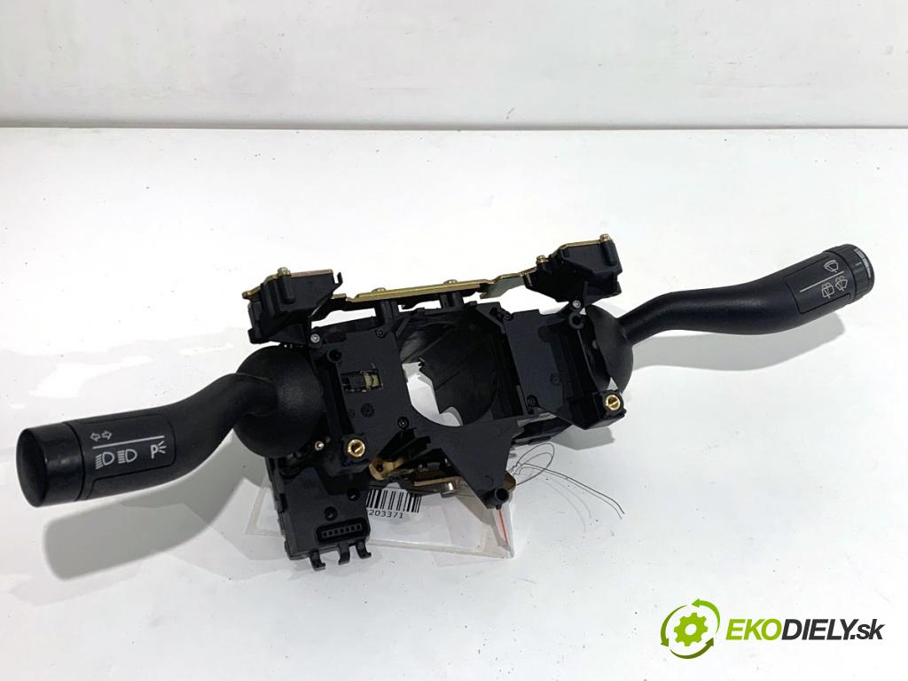 VW TOUAREG SUV 2004 128 kW 2.5 R5 TDI 2461 Prepínač kombinovaný 7L6953503 (Prepínacie páčky pod volantom)