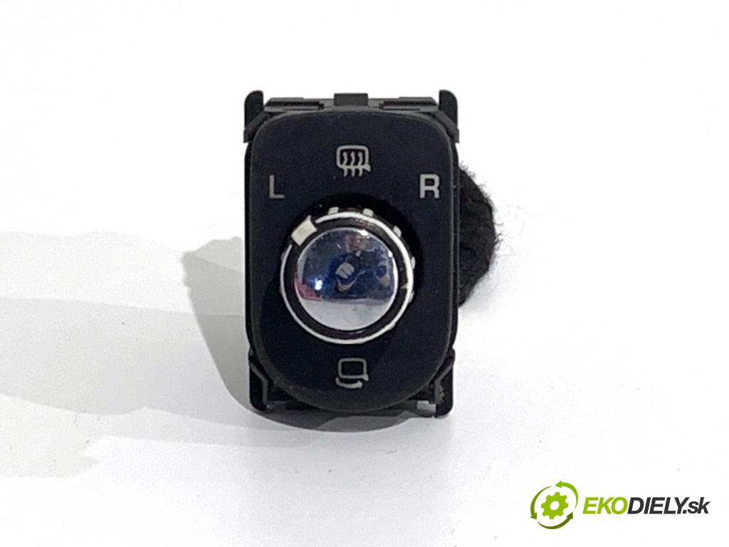 VW TOUAREG SUV 2004 128 kW 2.5 R5 TDI 2461 Prepínač nastavenia spätných zrkadiel 7L6959565E (Prepínacie páčky pod volantom)