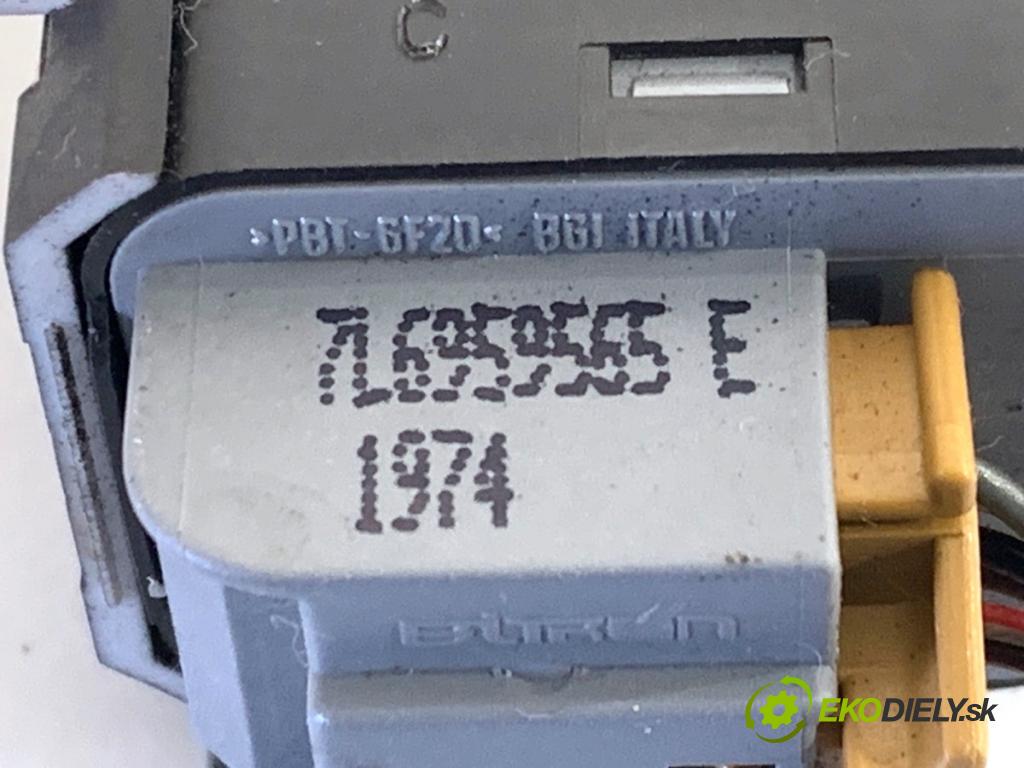 VW TOUAREG SUV 2004 128 kW 2.5 R5 TDI 2461 Prepínač nastavenia spätných zrkadiel 7L6959565E (Prepínacie páčky pod volantom)