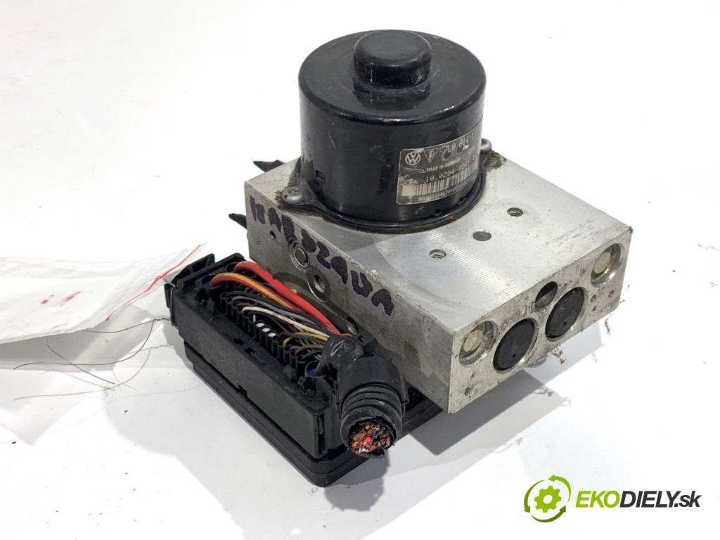 VW TOUAREG SUV 2004 128 kW 2.5 R5 TDI 2461 Pumpa ABS 7L0614111F (Pumpa ABS)