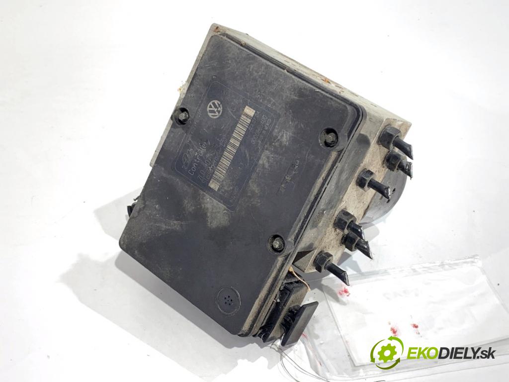 VW TOUAREG SUV 2004 128 kW 2.5 R5 TDI 2461 Pumpa ABS 7L0614111F (Pumpa ABS)