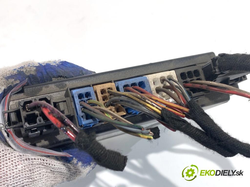 VW TOUAREG SUV 2004 128 kW 2.5 R5 TDI 2461 Modul BORDNETZ 7L6937049K (Riadiaca jednotka ostatné)