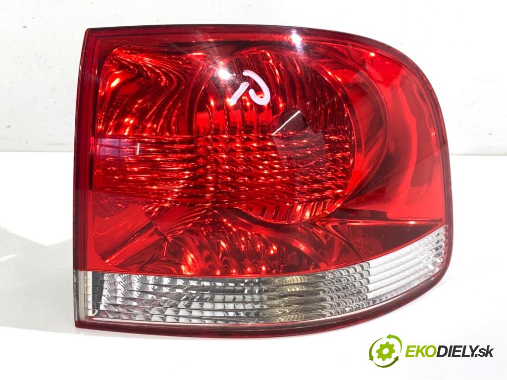 VW TOUAREG SUV 2004 128 kW 2.5 R5 TDI 2461 Svetlo pravy zad 7L6945096K