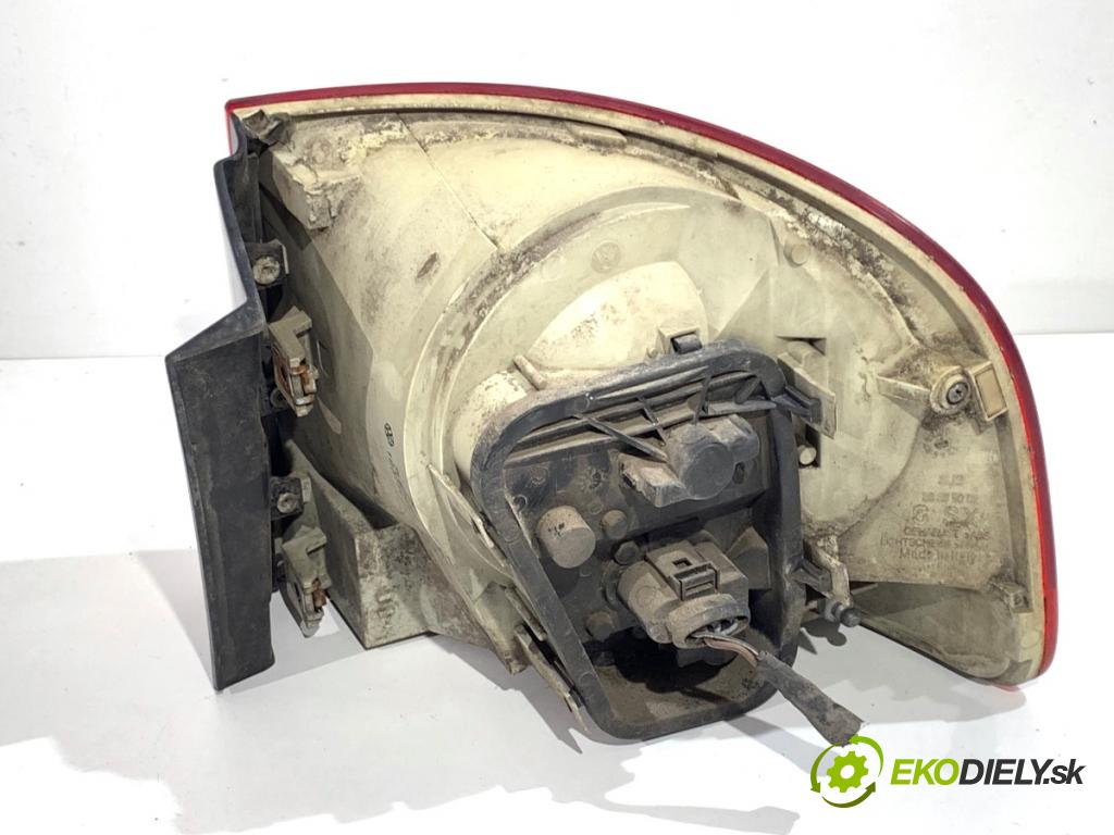 VW TOUAREG SUV 2004 128 kW 2.5 R5 TDI 2461 Svetlo ľavy zad 7L6945095K