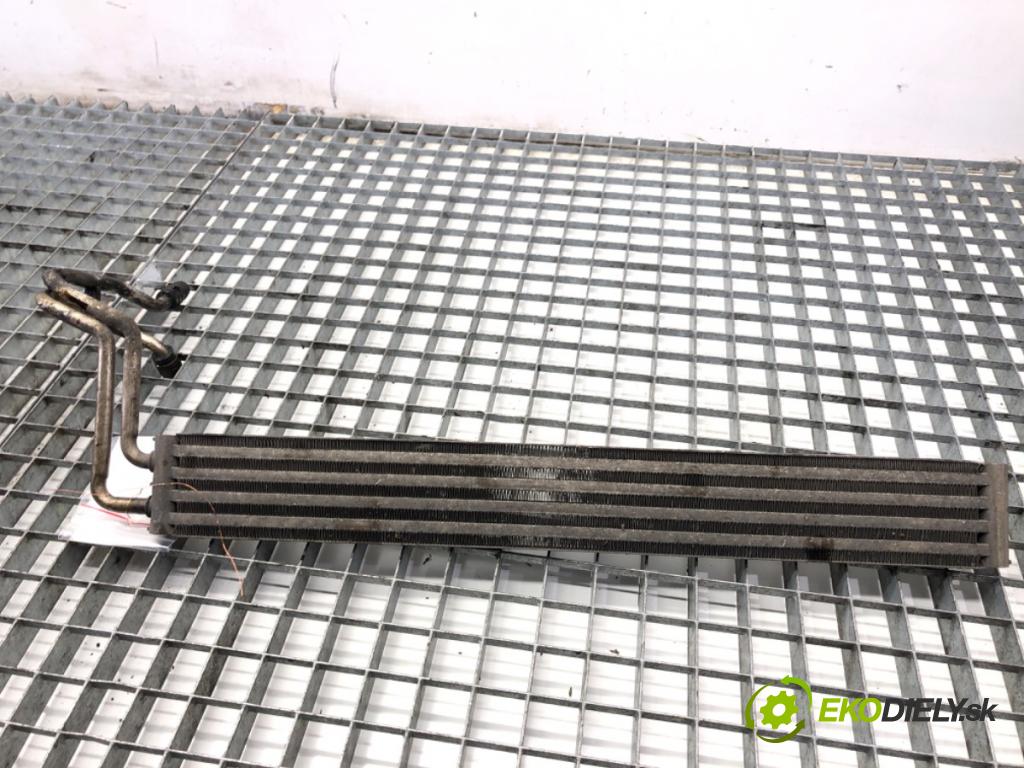 VW TOUAREG SUV 2004 128 kW 2.5 R5 TDI 2461 Chladič oleja 7L6422885E