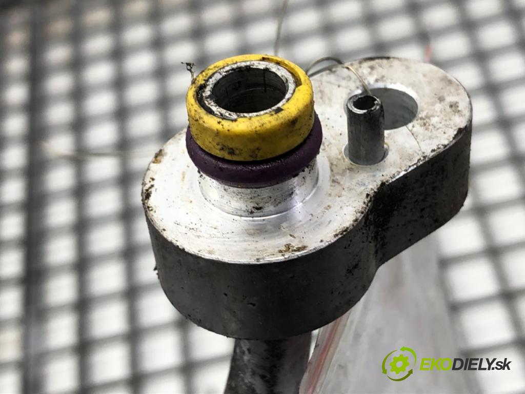 VW TOUAREG SUV 2004 128 kW 2.5 R5 TDI 2461 rúrka klimatizace  (Trubka klimatizace)