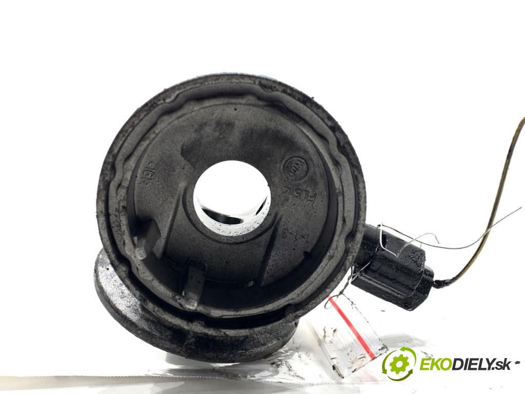 SUZUKI JIMNY III samochód terenowy zamknięty 2009 63 kW 1.5 DDiS 4x4 1461 Obal filtra oleja  (Obal olejového filtra)