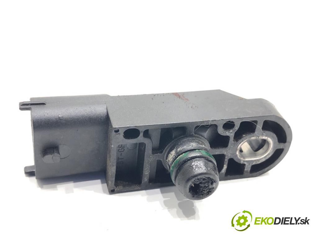 SUZUKI JIMNY III samochód terenowy zamknięty 2009 63 kW 1.5 DDiS 4x4 1461 Snímač tlaku 0281002586 (Snímač tlaku)