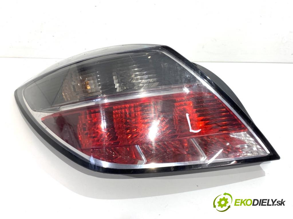 OPEL ASTRA H liftback 2005 125 kW 2.0 Turbo (L08) 1998 Svetlo ľavy zad 