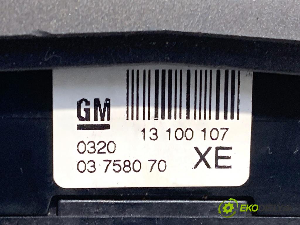 OPEL ASTRA H liftback 2005 125 kW 2.0 Turbo (L08) 1998 Mriežky kúrenia predný 13100107