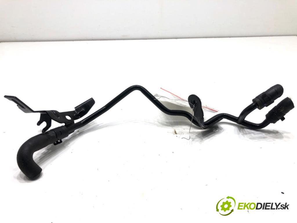 VW T-ROC SUV 2019 110 kW 2.0 TDI 1968 Rúra vody 04L121070AB