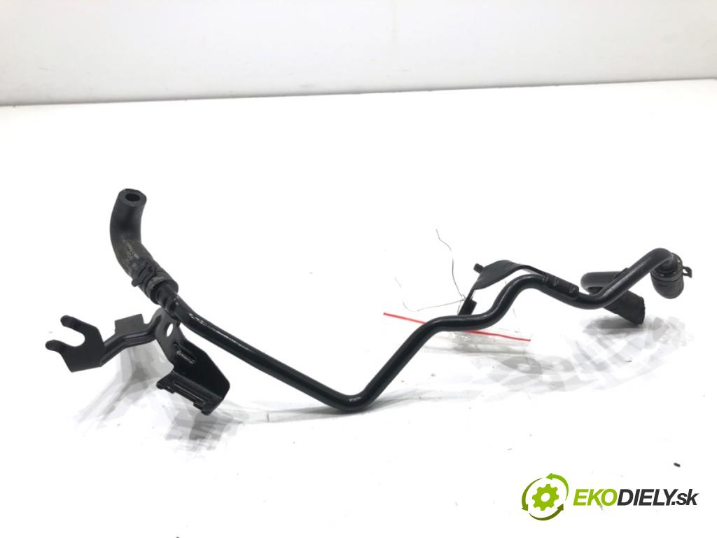 VW T-ROC SUV 2019 110 kW 2.0 TDI 1968 Rúra vody 04L121070AB