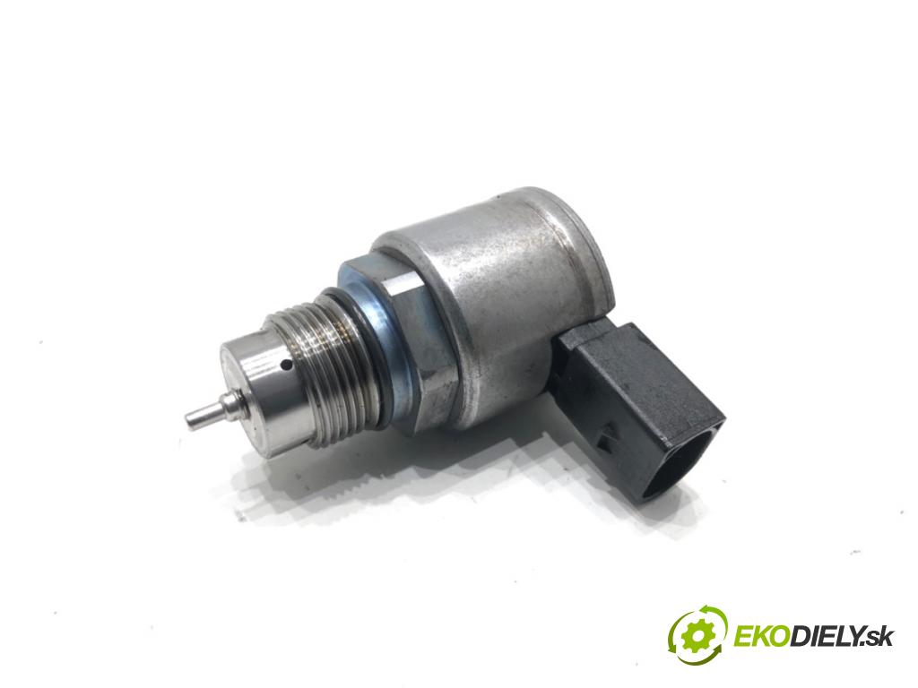 VW T-ROC SUV 2019 110 kW 2.0 TDI 1968 Regulátor tlaku paliva 04L130764D (Palivový systém ostatné)