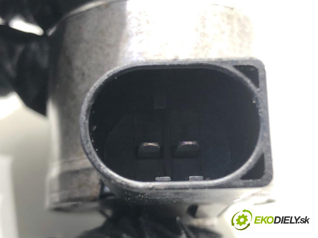 VW T-ROC SUV 2019 110 kW 2.0 TDI 1968 Regulátor tlaku paliva 04L130764D (Palivový systém ostatné)