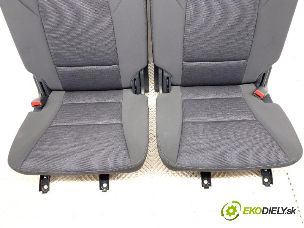 HYUNDAI SANTA FE III SUV 2014 145 kW 2.2 CRDi 4WD 2199 Sedadlo tretí rad