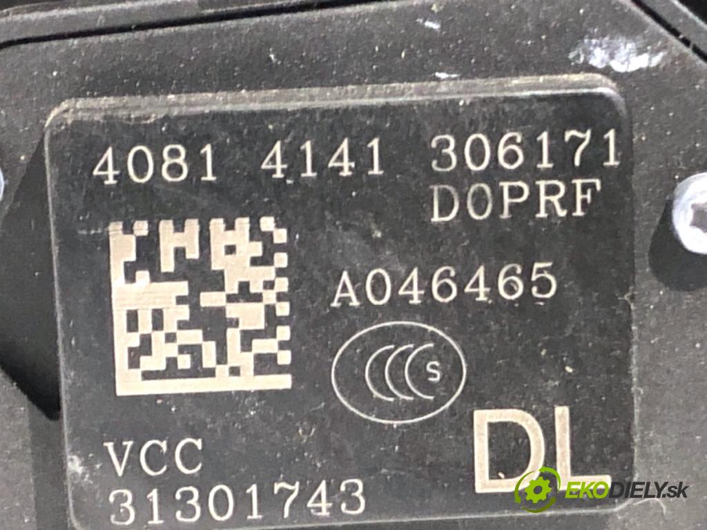 VOLVO V60 I Kombi 2018 110 kW 2.0 D3 1969 zámok Dvere ľavy zad 31301743