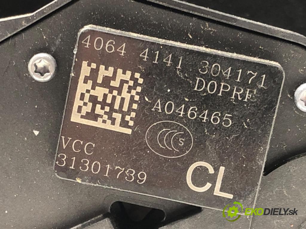 VOLVO V60 I Kombi 2018 110 kW 2.0 D3 1969 zámok Dvere pravy predný 31301739