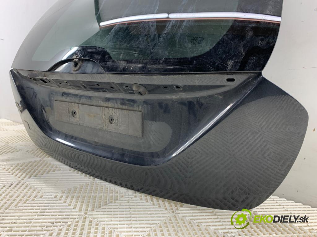 VOLVO V60 I Kombi 2018 110 kW 2.0 D3 1969 kapota zad 492-46