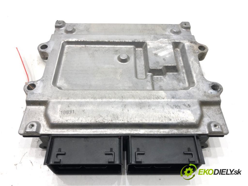 VOLVO V60 I Kombi 2018 110 kW 2.0 D3 1969 riadiaca jednotka Motor 31452623 (Riadiaca jednotka)