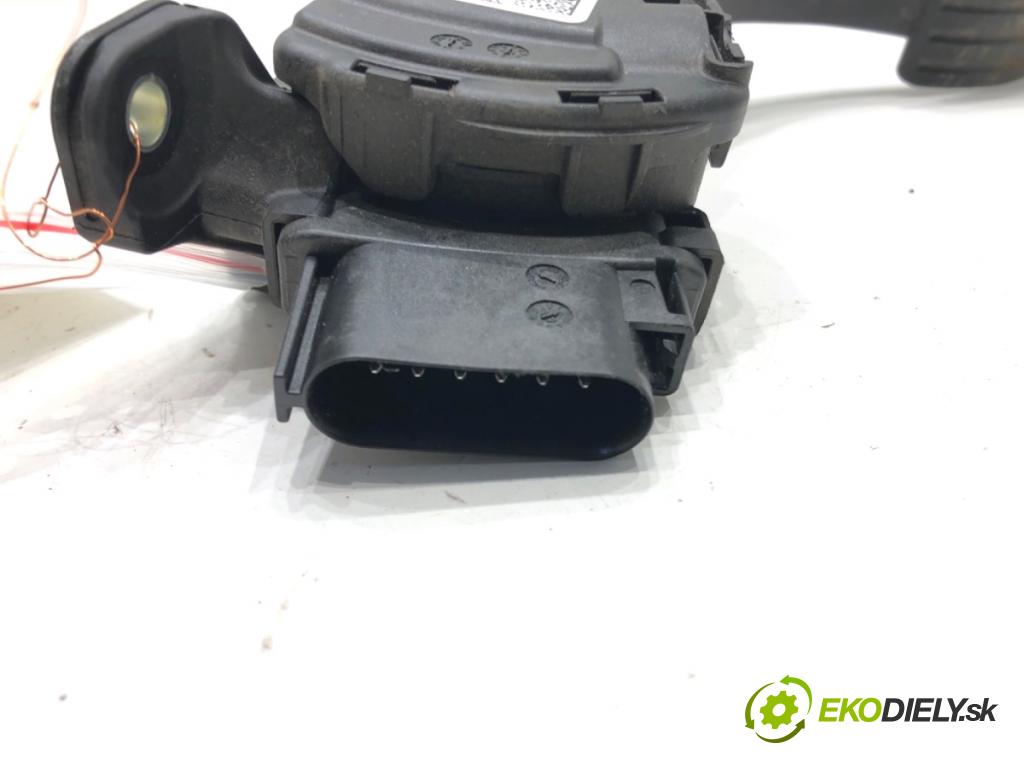 VOLVO V60 I Kombi 2018 110 kW 2.0 D3 1969 Potenciometer plynu 31329057 (Potenciometer plynového pedálu)