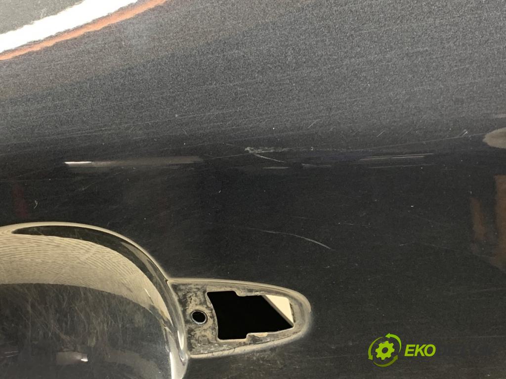 VOLVO V60 I Kombi 2018 110 kW 2.0 D3 1969 Dvere pravy zad 492-46
