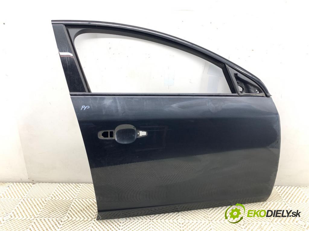 VOLVO V60 I Kombi 2018 110 kW 2.0 D3 1969 Dvere pravy predný 492-46