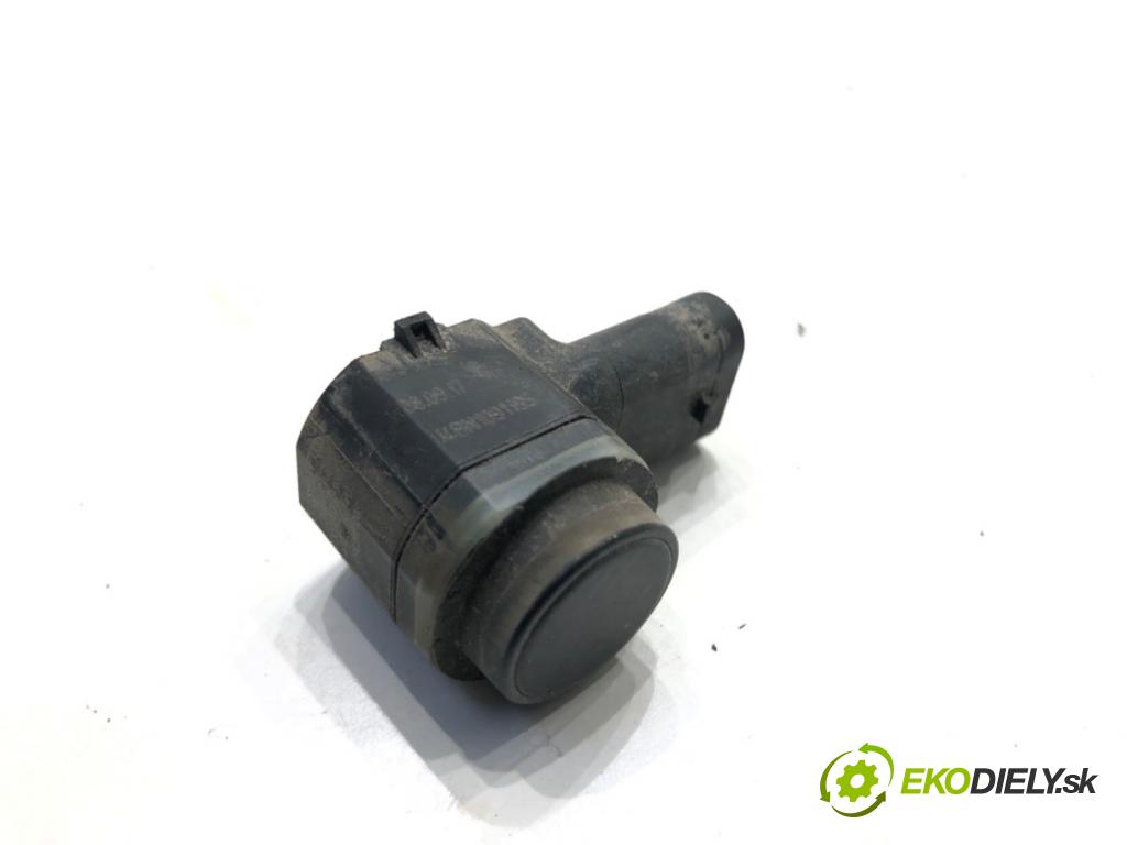 VOLVO V60 I Kombi 2018 110 kW 2.0 D3 1969 Snímač PDC 31445162