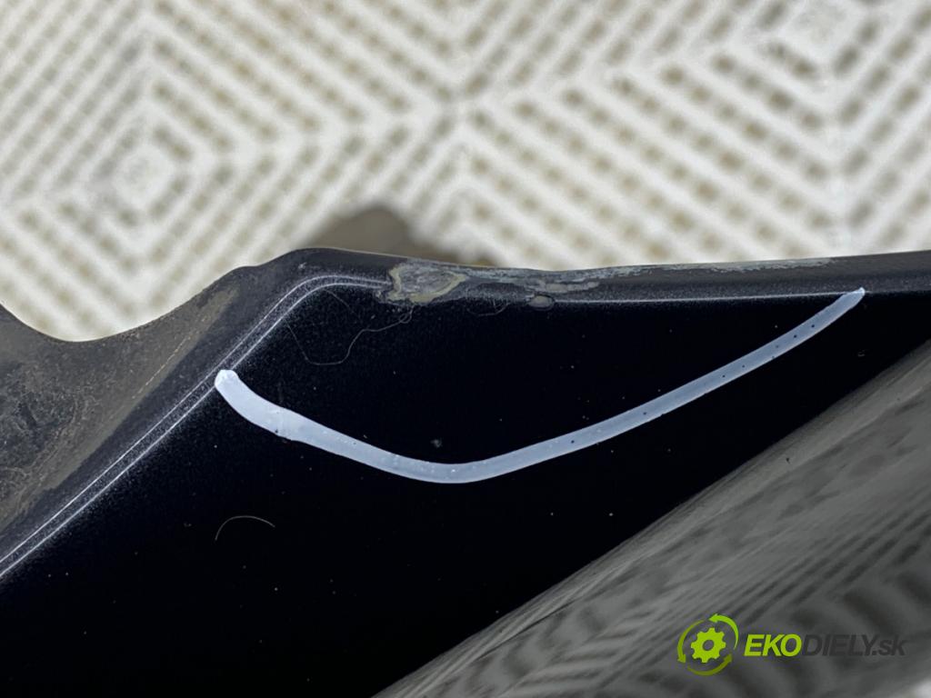 VOLVO V60 I Kombi 2018 110 kW 2.0 D3 1969 Blatník pravy predný