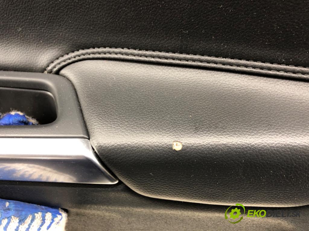 VOLVO V60 I Kombi 2018 110 kW 2.0 D3 1969 čalúnenie Dvere pravy predný 31366169