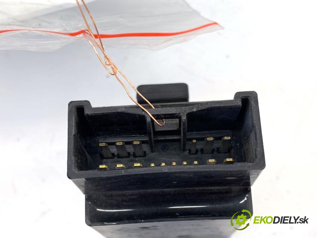 YAMAHA FZS 1000 FAZER  2002 105 kW FZS 1000 FAZER 998 relé pumpy paliva 5EB-81950-20