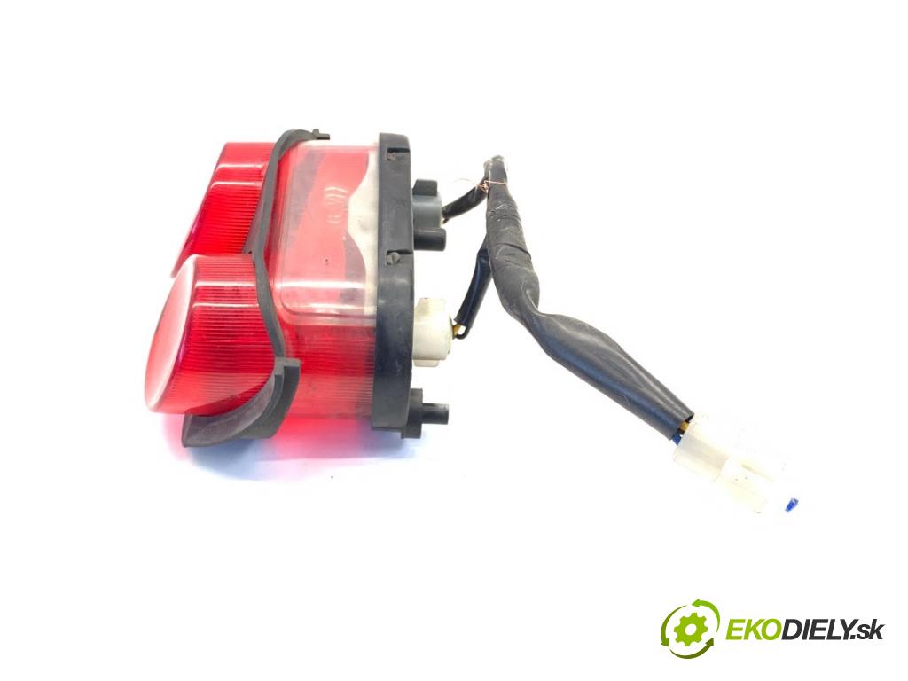 YAMAHA FZS 1000 FAZER  2002 105 kW FZS 1000 FAZER 998 světlo zadní část P1123