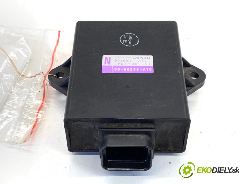 YAMAHA FZS 1000 FAZER  2002 105 kW FZS 1000 FAZER 998 riadiaca jednotka Motor 5LV-82305-00 (Riadiaca jednotka)