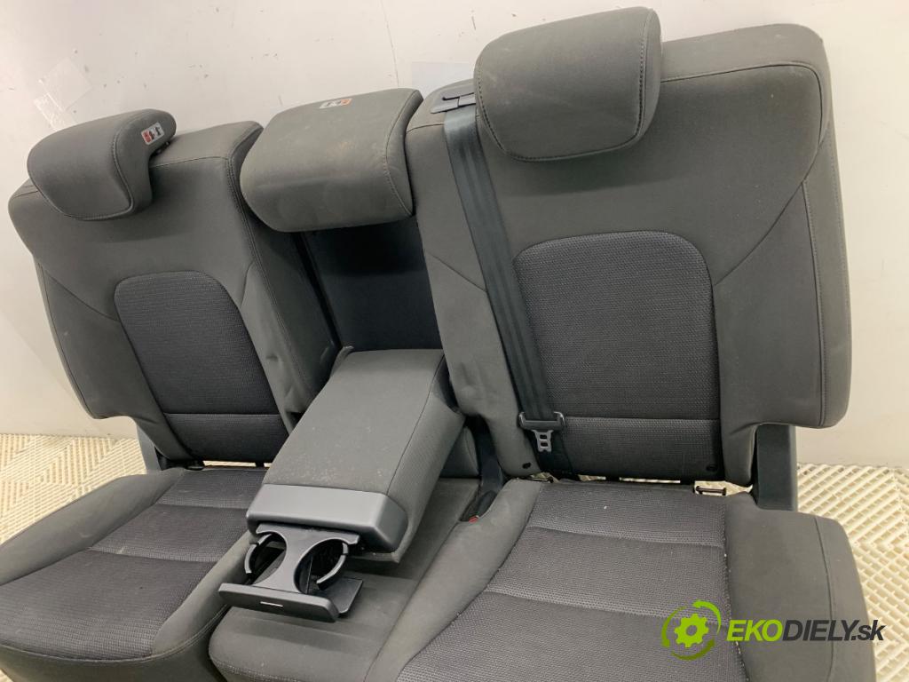 HYUNDAI SANTA FE III SUV 2014 145 kW 2.2 CRDi 4WD 2199 Sedadlo druhý rad