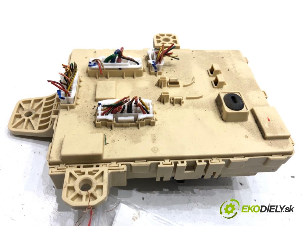 HYUNDAI SANTA FE III SUV 2014 145 kW 2.2 CRDi 4WD 2199 modul BSI 91950-2W510 (Pojistková skříňka)