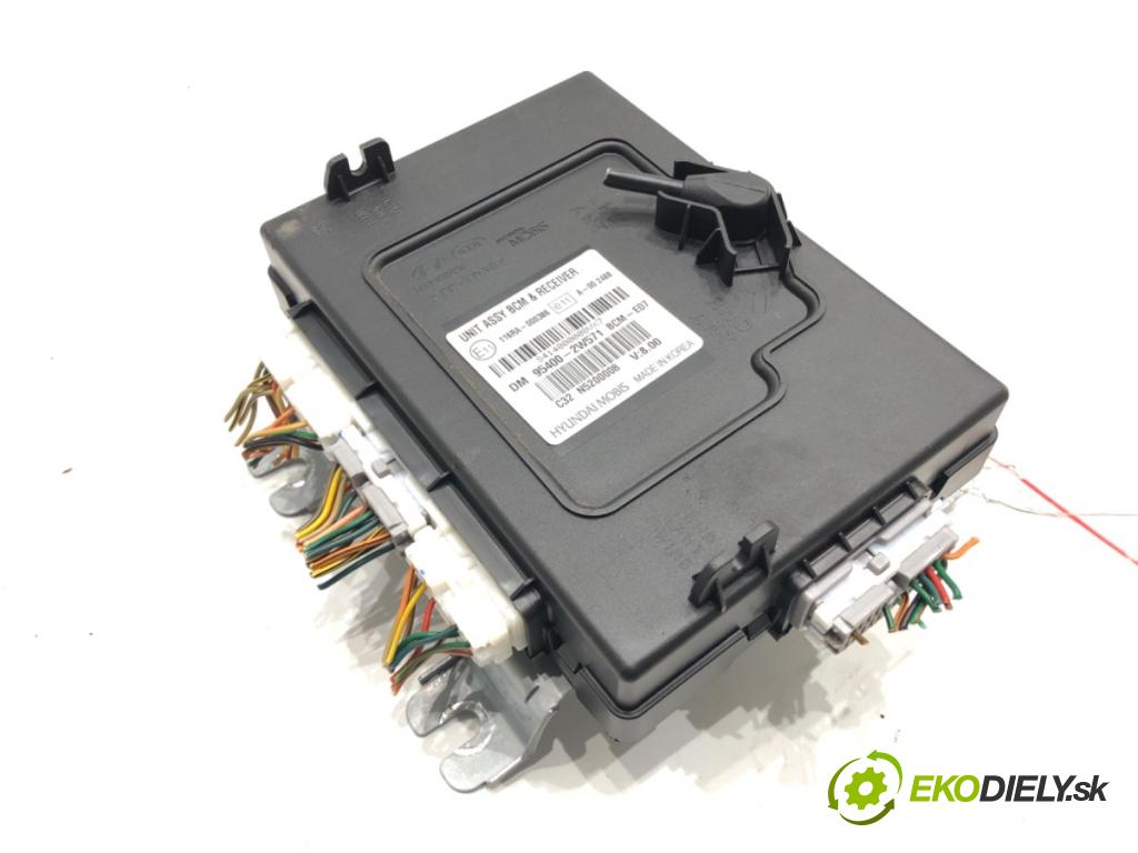 HYUNDAI SANTA FE III SUV 2014 145 kW 2.2 CRDi 4WD 2199 Modul komfortu 95400-2W571 (Modul komfortu)