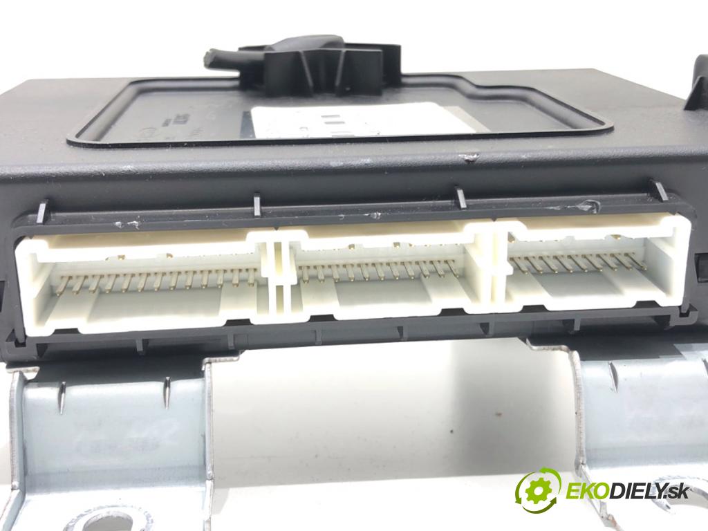 HYUNDAI SANTA FE III SUV 2014 145 kW 2.2 CRDi 4WD 2199 Modul komfortu 95400-2W571 (Modul komfortu)