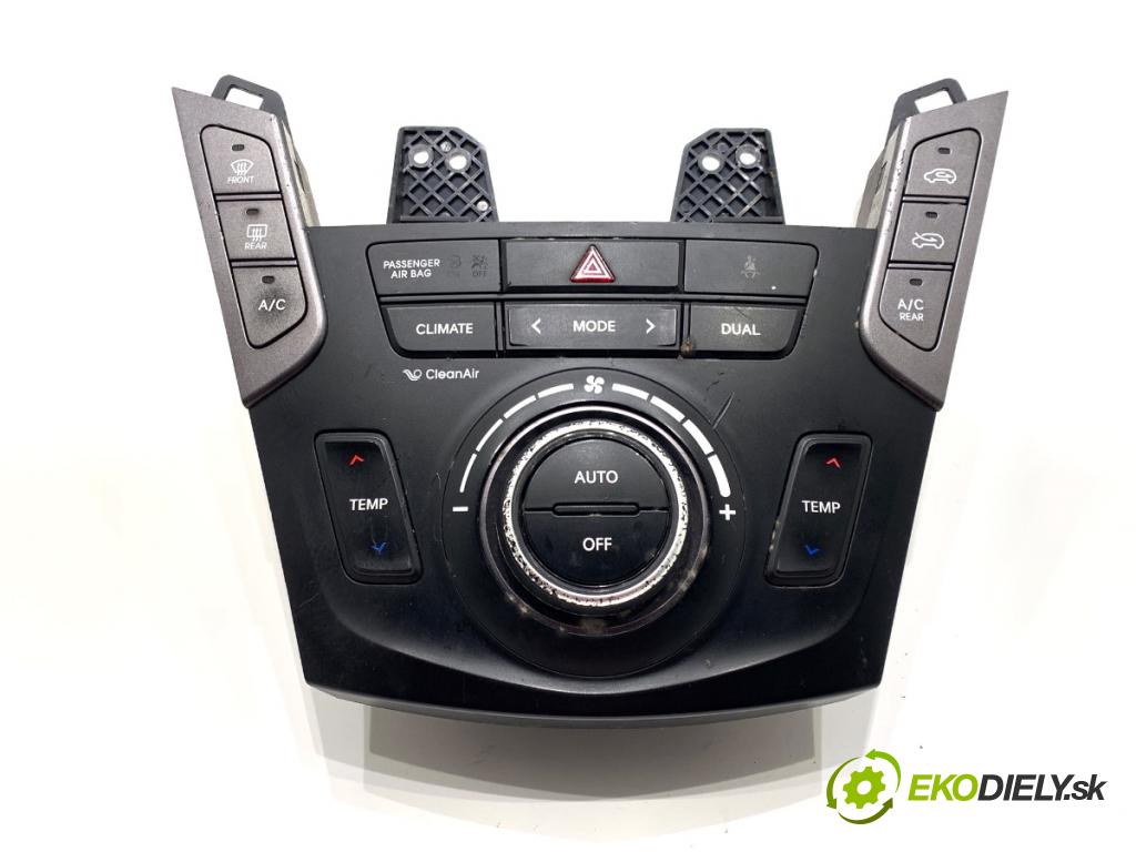 HYUNDAI SANTA FE III SUV 2014 145 kW 2.2 CRDi 4WD 2199 Panel ovládania kúrenia 97250-2W440 (Prepínacie páčky pod volantom)
