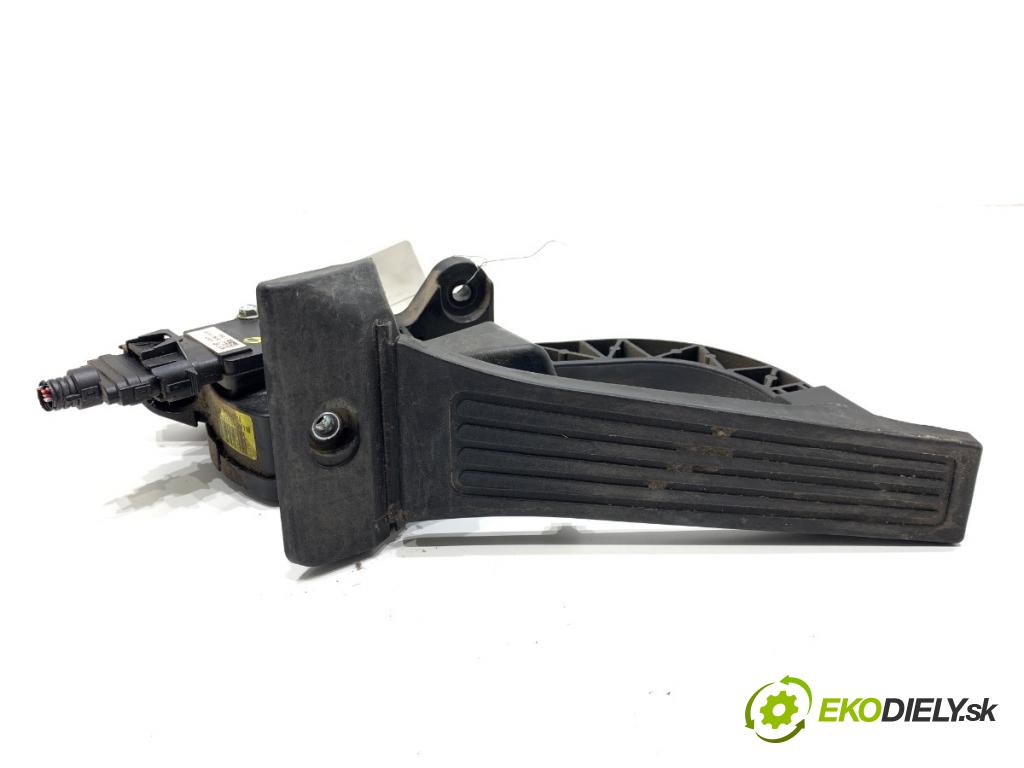 HYUNDAI SANTA FE III SUV 2014 145 kW 2.2 CRDi 4WD 2199 potenciometr plynového pedálu 32700-2W110 (Potenciometr plynového pedálu)