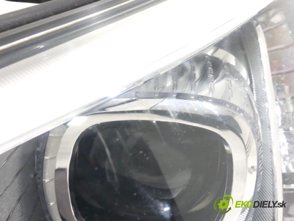 HYUNDAI SANTA FE III SUV 2014 145 kW 2.2 CRDi 4WD 2199 Svetlomet ľavy predný