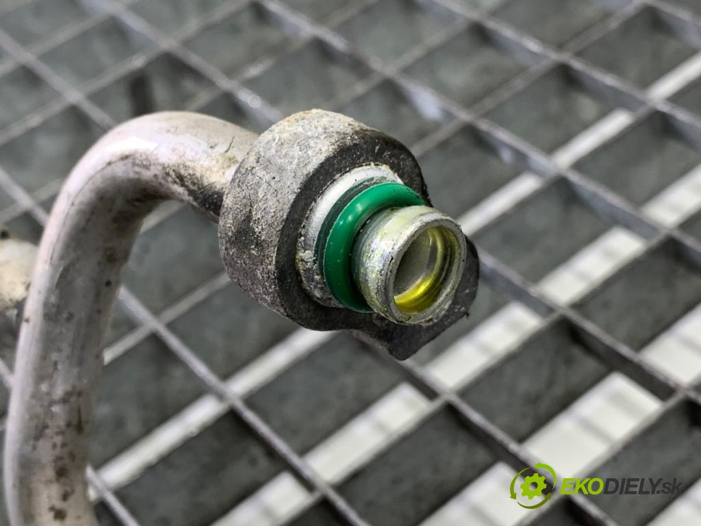 HYUNDAI SANTA FE III SUV 2014 145 kW 2.2 CRDi 4WD 2199 rúrka klimatizace  (Trubka klimatizace)