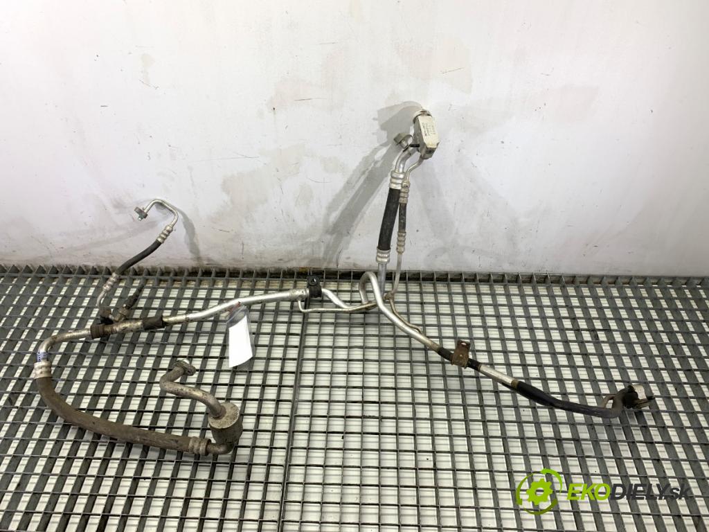 HYUNDAI SANTA FE III SUV 2014 145 kW 2.2 CRDi 4WD 2199 rúrka klimatizace F108GDBAA (Trubka klimatizace)