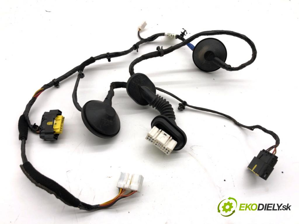 HYUNDAI SANTA FE III SUV 2014 145 kW 2.2 CRDi 4WD 2199 Káblovačka Dvere zad pravy 91660-2W071