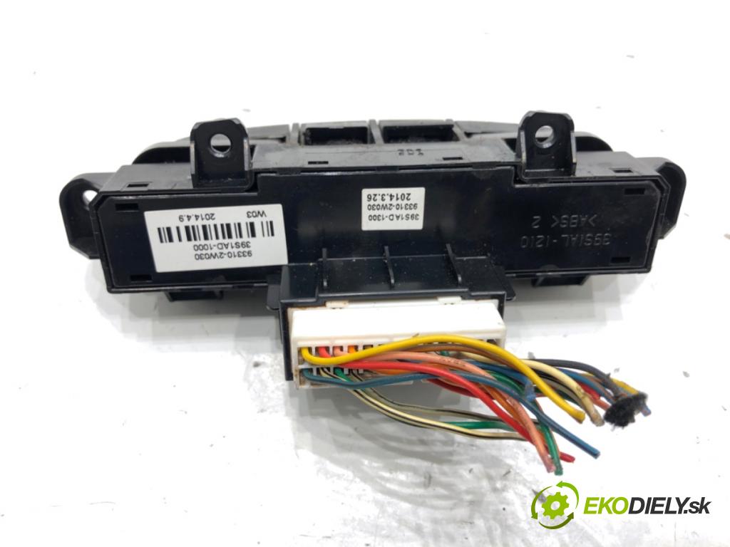 HYUNDAI SANTA FE III SUV 2014 145 kW 2.2 CRDi 4WD 2199 přepínač ohřívání 93310-2W030