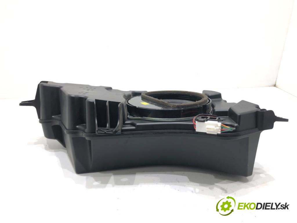 HYUNDAI SANTA FE III SUV 2014 145 kW 2.2 CRDi 4WD 2199 subwoofer 96380-2W100 (Audio zariadenie)