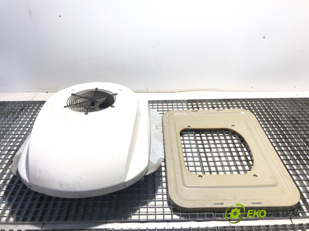 SCANIA P,G,R,T - series Ciągnik siodłowy 2008 279 kW R 380 279 kW [380 KM] olej napędowy 2004 - 2022 10600 KLIMATIZACE: zabudovaná CA-0800-DC-W